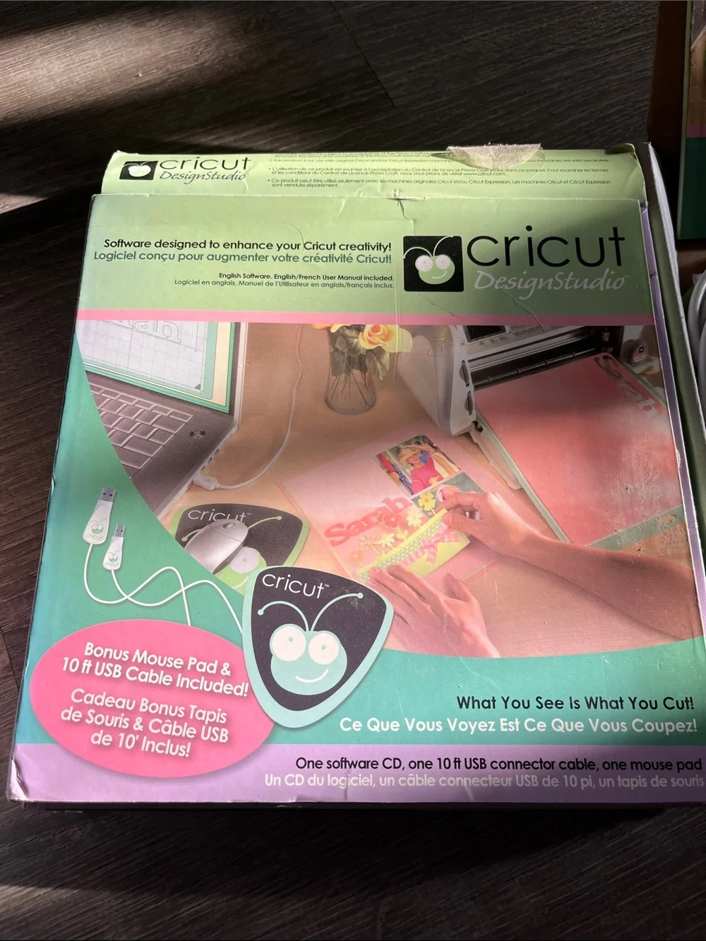Cricut White USB Cable and Instruction Pack